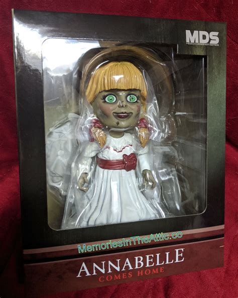 Mezco Toys The Conjuring Universe Annabelle Mds Action Figure Brand New