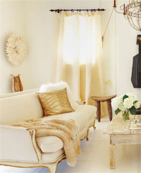 You can change your curtains regularly. •ᗰᎥ꒒Ƙ•ᎻᎧƝᏋƴ•ᏣᎧᎢᎢƛ૭Ꮛ• ڿڰۣ