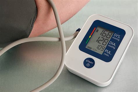 440 Blood Pressure Reading Stock Photos Pictures And Royalty Free
