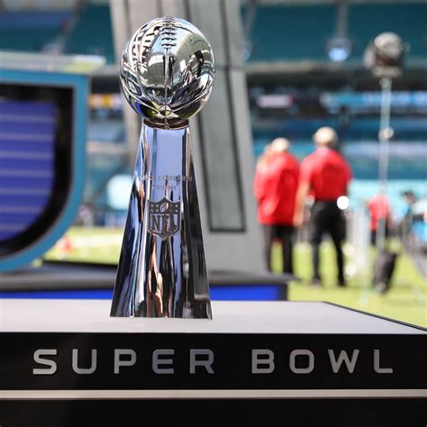The fox sports app on the roku media streaming platform was meant to be one of the few places where fans could watch the super bowl in 4k resolution otherwise, super bowl liv will be able to stream in standard hd resolution from the fox sports app on amazon, apple, android tv, xbox one. NFL on Instagram: "The ultimate prize. 🙌🏆 - 📺: #SBLIV | 6 ...