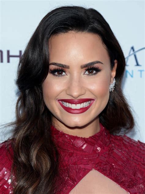 I love you, keep going 🤟🏼✌🏼☯️ demilovato.lnk.to/dwtdtaoso. Demi Lovato has been hospitalized after a possible drug overdose, according to Reports | The ...