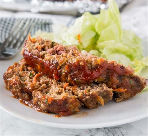 Check the meatloaf's temperature while it is still in the oven by inserting the thermometer into the center of the loaf. A 4 Pound Meatloaf At 200 How Long Can To Cook : The Best ...