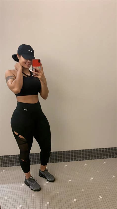 Pin By L Y A On Athletic Wear Body Goals Curvy Workout Attire