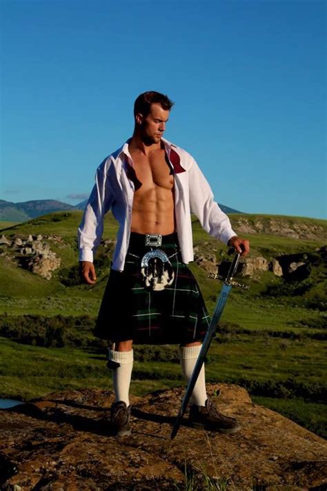 Man In A Kilt Men In Kilts Kilt Scottish Kilts