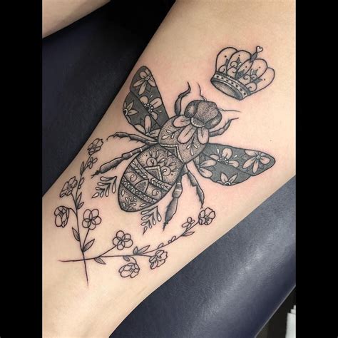 Queen Bee Tattoo Ideas Tech Curry And Co