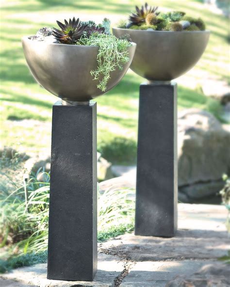We did not find results for: Modern Planter (With images) | Modern garden design ...