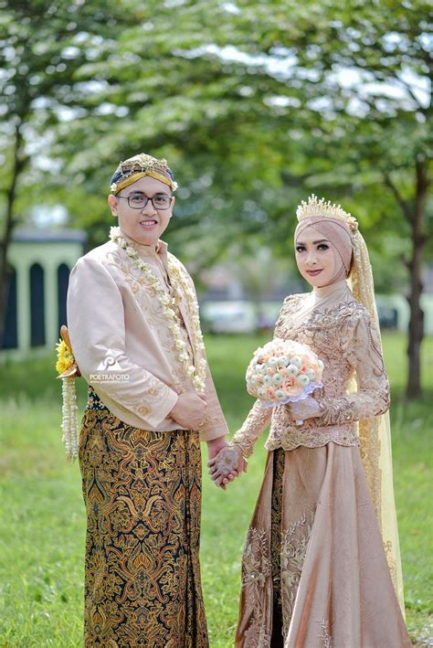 Wedding Jawa Hijab 37 Foto Pengantin Adat Jawa Muslimah Hijab Modern