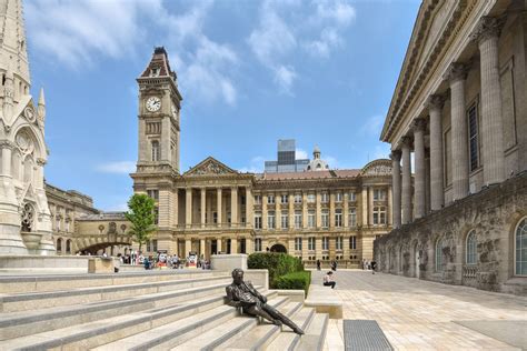 Birmingham Museum And Art Gallery To Partially Reopen In April 2022