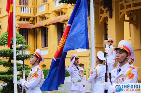 In Pictures Flag Raising Ceremony Celebrates Aseans 53rd Founding