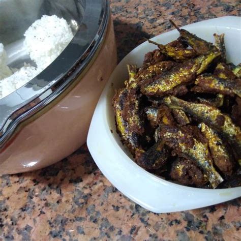 Spicy Mathi Fry Sardine Fry Simple Kerala Style Fish Fry Recipe