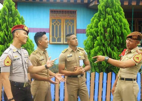 คุยไปเรื่อย on twitter แน่นๆอะไรแบบนี้ทหารอินโดนิเซีย ทหารเพื่อนบ้านเราก็ดีต่อใจนะ…