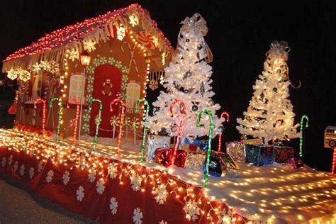 Lighted Christmas Parade 12 6 14 At 7pm Christmas Float Ideas