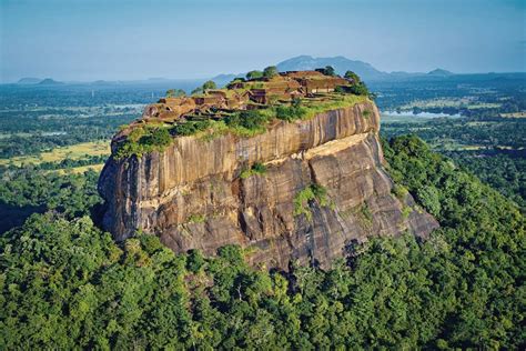 Lhistoire Du Rocher Du Lion à Sigiriya Blog Voyage Asie Et Sri