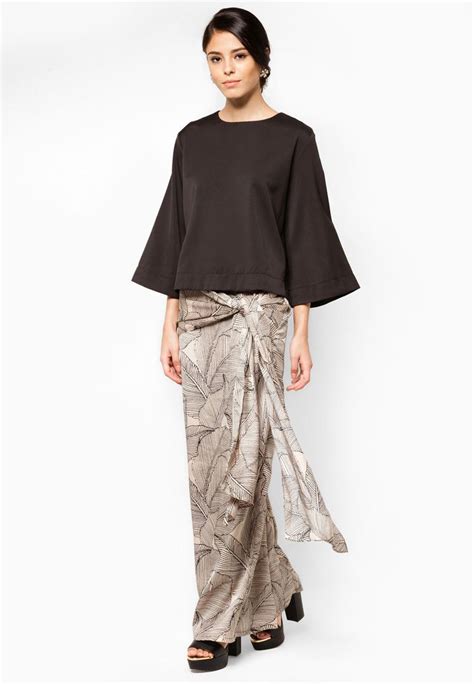 Baju kurung malaysia rok duyung baju kurung melayu brokat realpict. Pin di Fashion