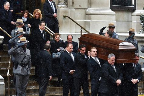 Mario Cuomos Funeral Photos Mourners Gather At Funeral For Former New York Governor Mario