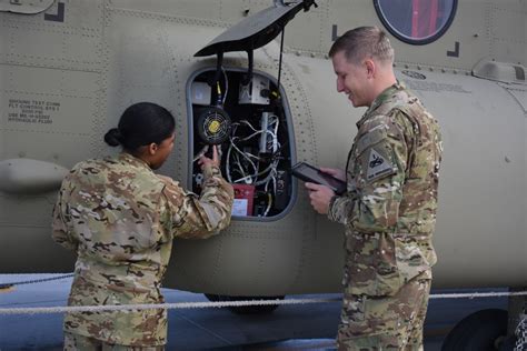 Combat Aviation Brigade Transitions To Electronic Flight Bags Article