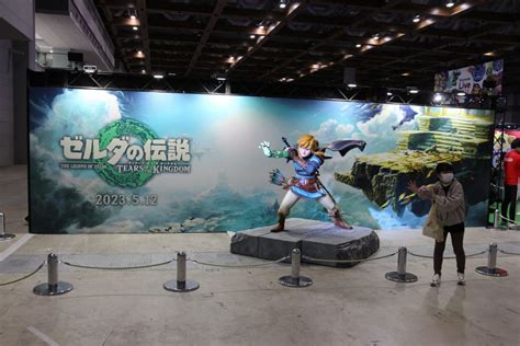 A Gorgeous Life Size The Legend Of Zelda Tears Of The Kingdom Statue Is On Display At Nintendo