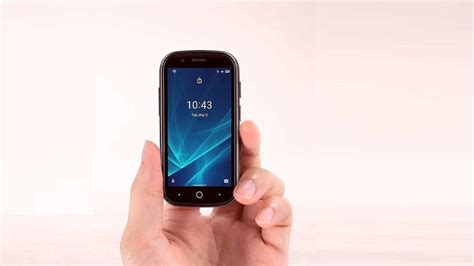 This Is The Worlds Smallest 4g Android 10 Phone As Big As Your Credit