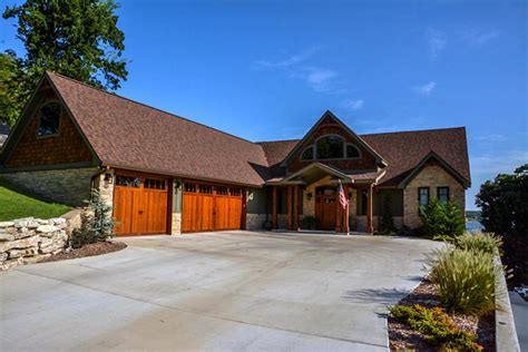 About mountain house plans & mountain home floor plans. Rustic Mountain House Floor Plan with Walkout Basement