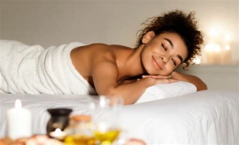 A 1 Hour 15 Mins Pamper Package In Umhlanga Rocks Daddys Deals