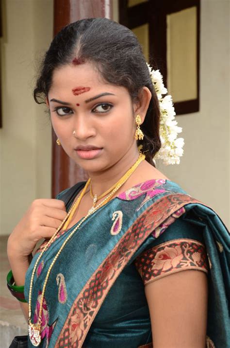 13 M Pakkam Parkka Tamil Movie Stills Chennai365