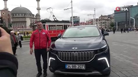 Türkiye nin ilk elektrikli otomobili TOGG Taksim Meydanı nda