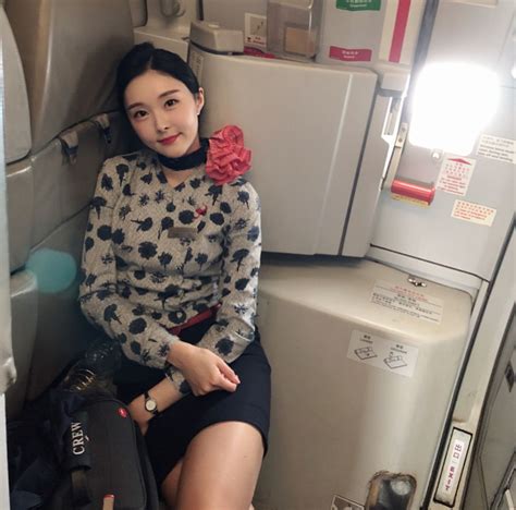 China China Eastern Airlines cabin crew 中国東方航空 客室乗務員 中国 https