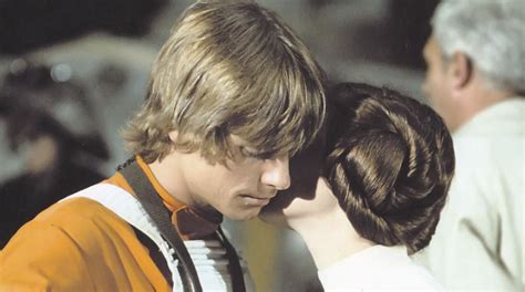A Goodbye Kiss For Luck Luke And Leia Mark Hamill Star Wars 1977