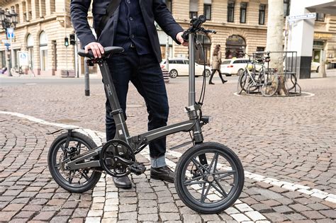 The Worlds Lightest Electric 16 Folding Bike Weighs Just 125 Kg