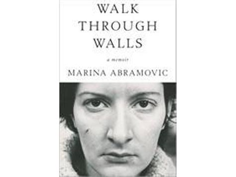 livro walk through walls de marina abramovic worten pt