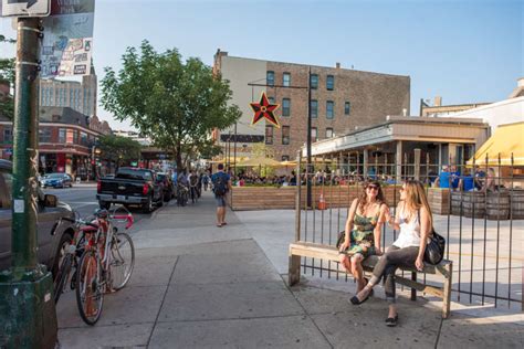 10 Best Neighborhoods To Visit In Chicago Urbanmatter