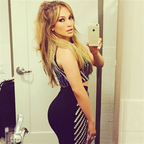 Bbb Behind The Scenes Bathroom Belfie Celebrity Selfies Jennifer