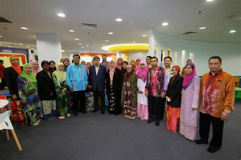 September 26, 2014 latihanindustrietiqa 13 comments. Laporan Latihan Industri: MINGGU 5 : Majlis penyerahan ...