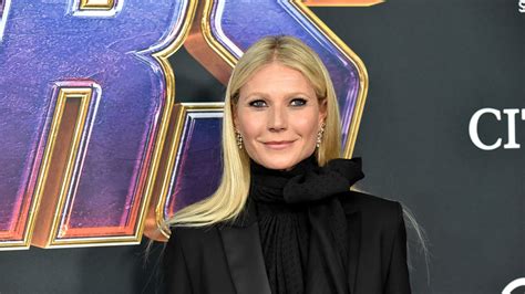 Gwyneth Paltrow Is Now Selling Suction Hand And Foot Rests So You Can Have Sex In The Shower