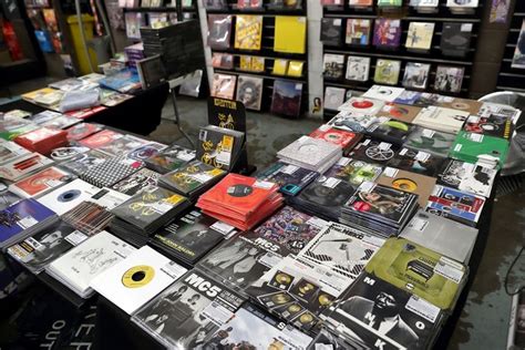 Love Record Stores Day Generates 1million In Revenue For Uk Record