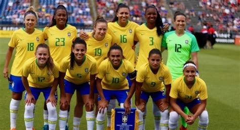 Veja como a convocação poderia ficar. Brasil cai no ranking feminino da Fifa; lista define ...