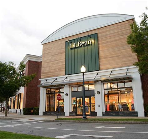 L.L.Bean Mashpee, MA | Outdoor, Camping and Clothing Store