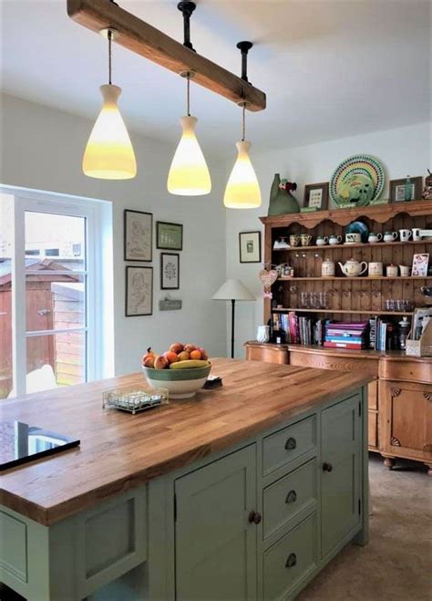 From cooking prep to casual dining to storage, these workhorses do it all (and add an architectural focal point). Freestanding kitchen islands not only look great in ...