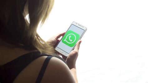 Tidak akan ada akun pengguna yang dihapus pada tanggal 8 februari 2021. WhatsApp New Privacy Policy 2021: Will you accept it or ...