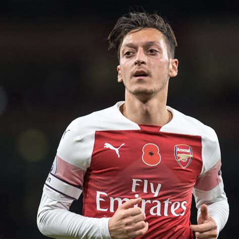 Mesut Ozils Agent Says He Rejected Crazy Offers To Stay At Arsenal