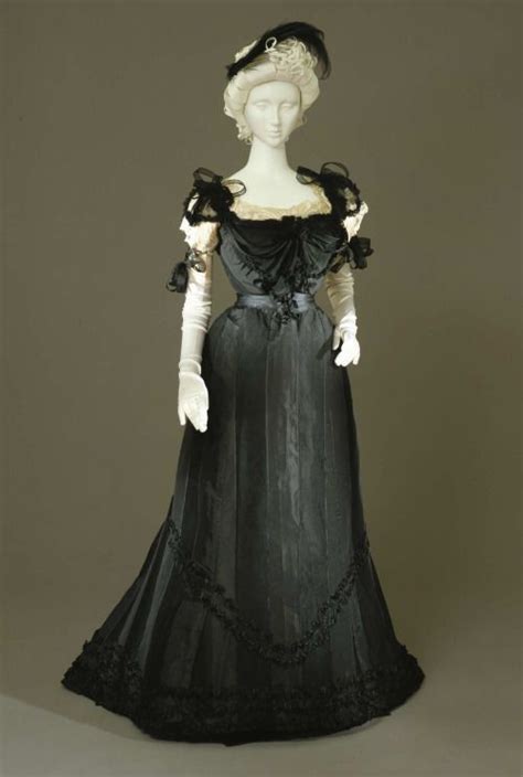 Evening Dress Circa 1897 Victorian Evening Dress Womens Vintage