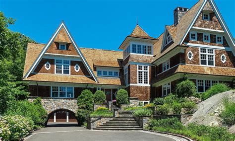 American Shingle Style By Granoff Architects Reduced To 475m Photos
