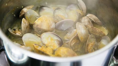 How To Cook Clams Video