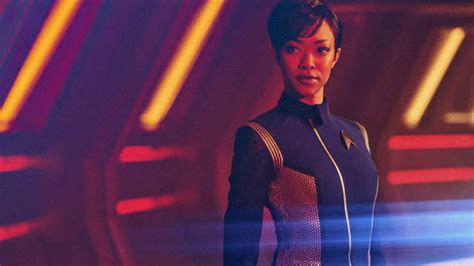 Star Trek Discovery Marketing Embraces Legacy With Modern Approach