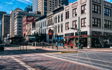 Main Street Downtown To Close For Cars Host More Outdoor Dining