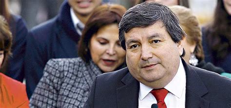 Tras ser formalizado por cohecho, lavado de dinero y enriquecimiento ilícito. Los «amigos» en ChV del cuestionado alcalde de San Ramón ...