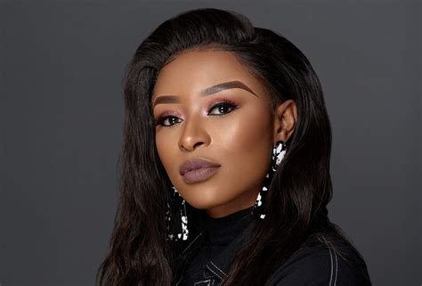 (c) 2017 kalawa jazmee, under exclusive license to in this episode dj zinhle opens up about her career, mentions how she met aka, talks about her rise. DJ Zinhle | DJs Production
