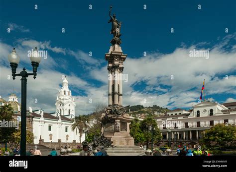 Plaza Grande Quito Ecuador Stock Photo Alamy