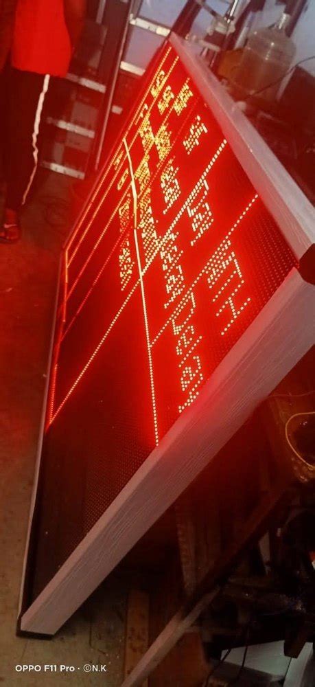 Red Wall Mounted Sausha Running Led Display Sign Board Refresh Rate
