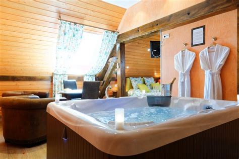 Please bear in mind, all of this hotel jacuzzi privatif ile de france photos beneath are purely for academic functions only. Chambre Avec Jacuzzi Privatif Ile De France ...